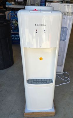 Water dispenser top load