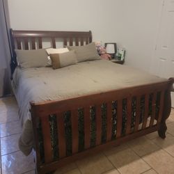 Queen Bed 