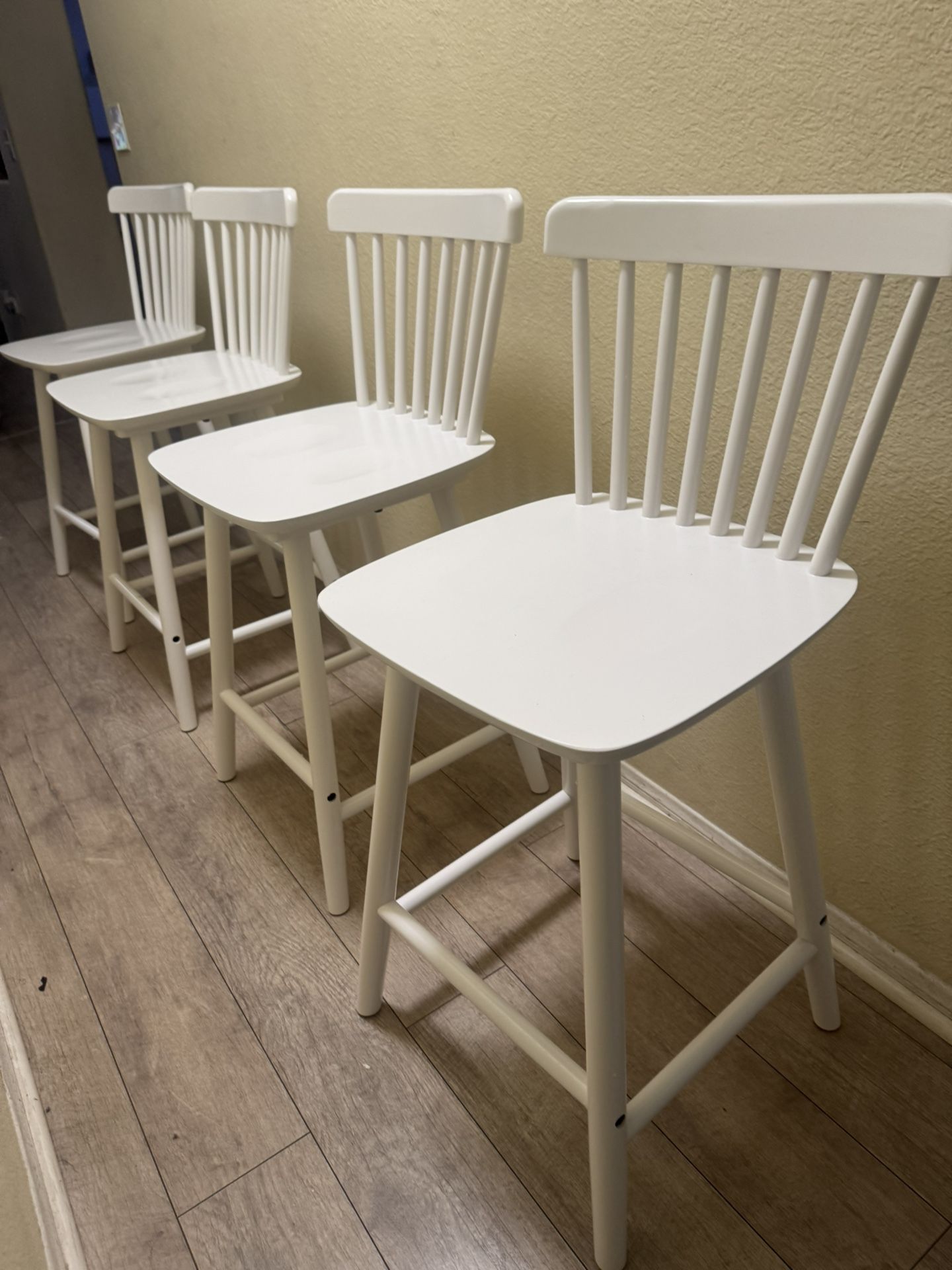 Set Of 4, 24” Counter Height Stools