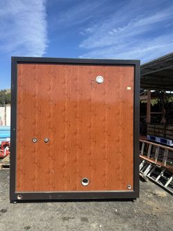 Portable Restroom With Shower