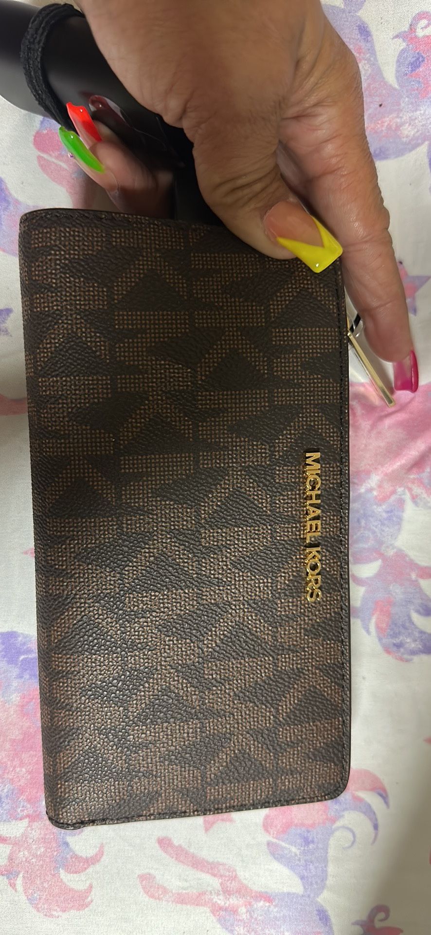 Michael Kors Wallet for Sale in Commack, NY OfferUp