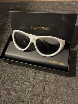 White frame BB Shades