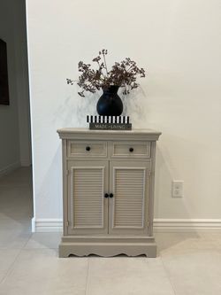 Beautiful cabinet - Entry table
