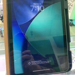 iPad 10 w/ Leather Case 