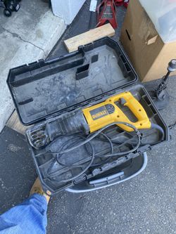 Dewalt saw saw
