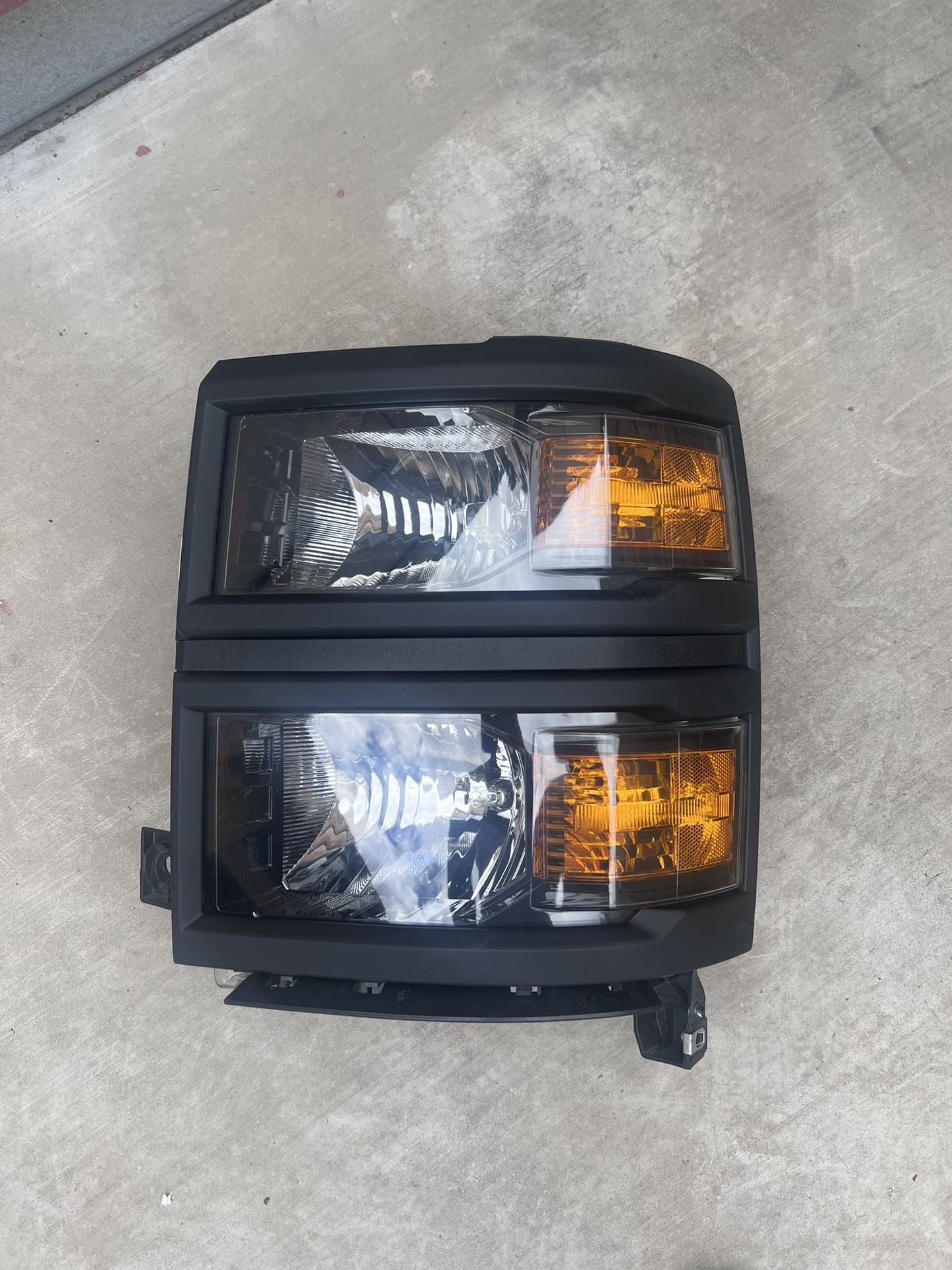 2015 Chevy Silverado Headlights (pair) 