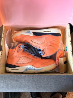 A lot of Nike shoes size 9 & 9.5 Men’s