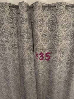 2 Panels 100% Blackout Curtains W/ Curtain rod 