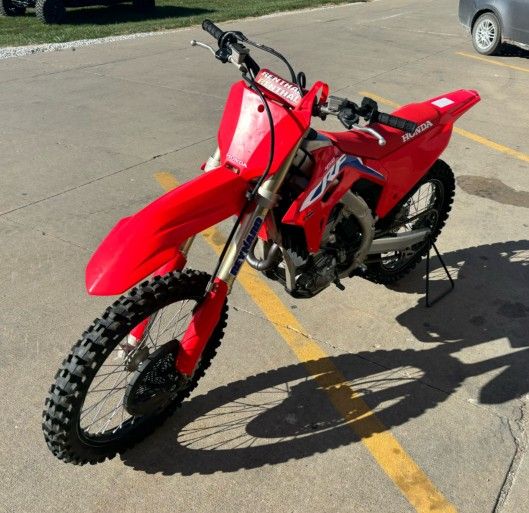 Hmu For Cashapp Its 500 Bucks Don't Run But Its A Good Bike