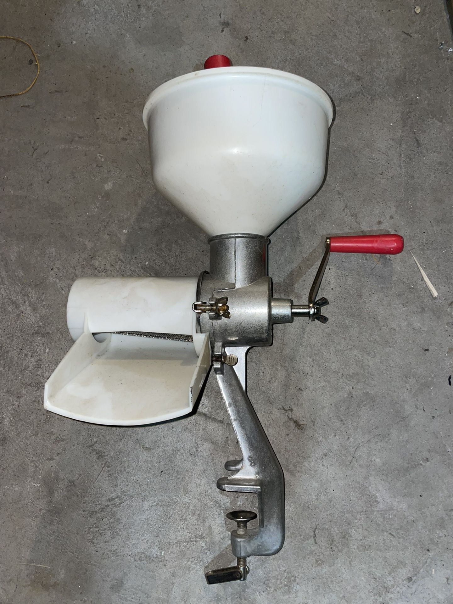 Victorio 200 Food Strainer Tomato Juicer
