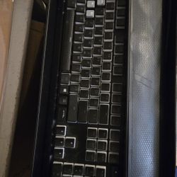 Corsair K95 RGB PLATINUM Mechanical Keyboard