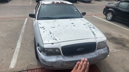 2004 Ford Crown Victoria