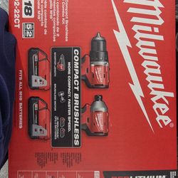 Milwaukee 3692-22ct 