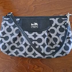 Coach Wrist Handbag: Gray, Silver & Black (9x5): Pre-owned 