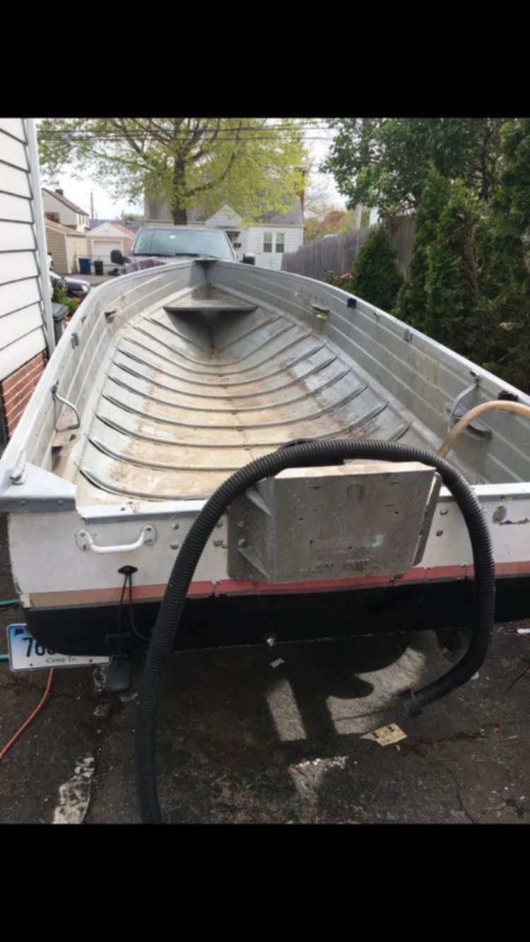 14ft boat need gone ASAP!!