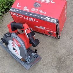 Circular Saw Milwaokee