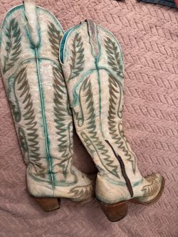 Corral boots