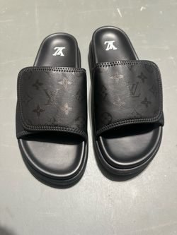 Lv slides Miami Mule brand new!!