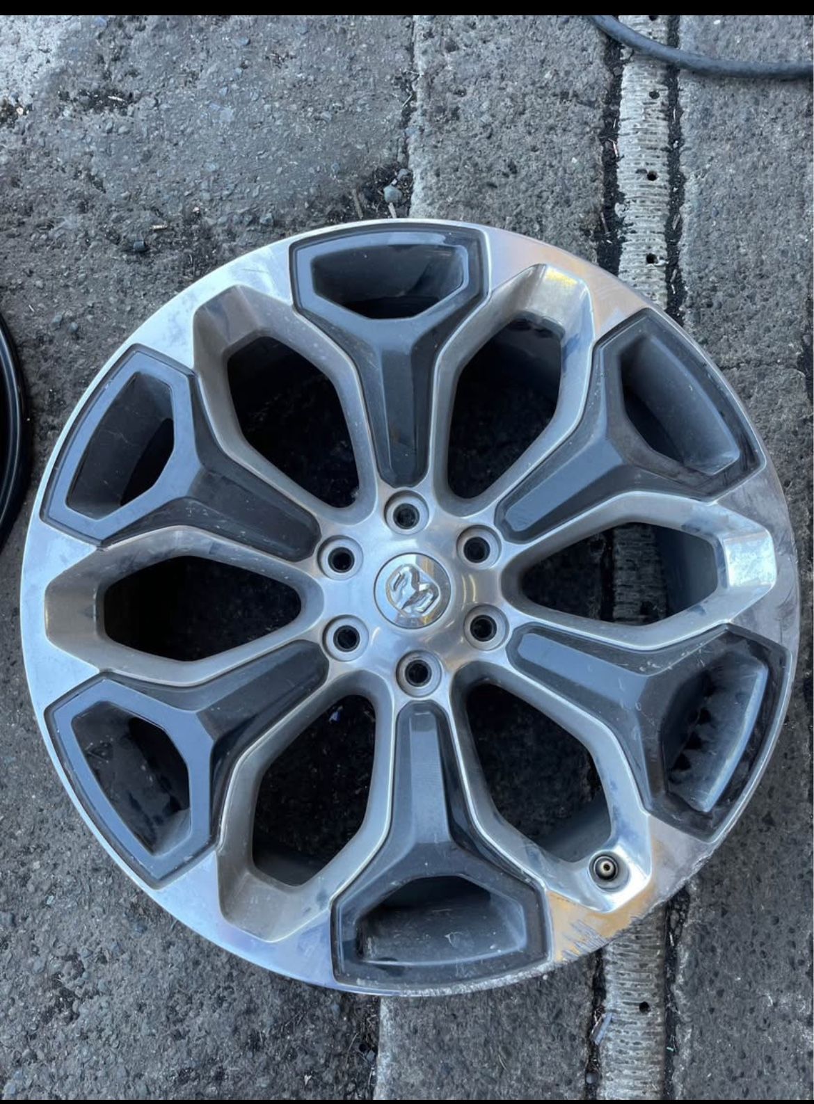 Rims for RAM 2019 6 bolts