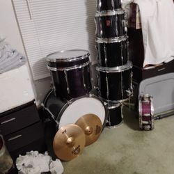 Drums Premier 8 drums 