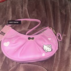 hello kitty purse