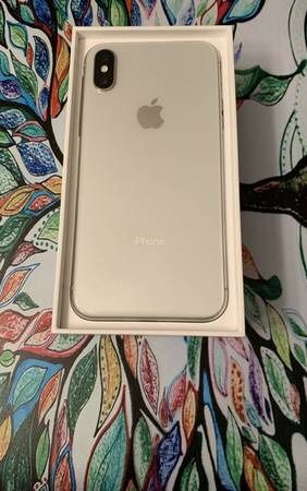 Silver iPhone X 64GB Unlocked
