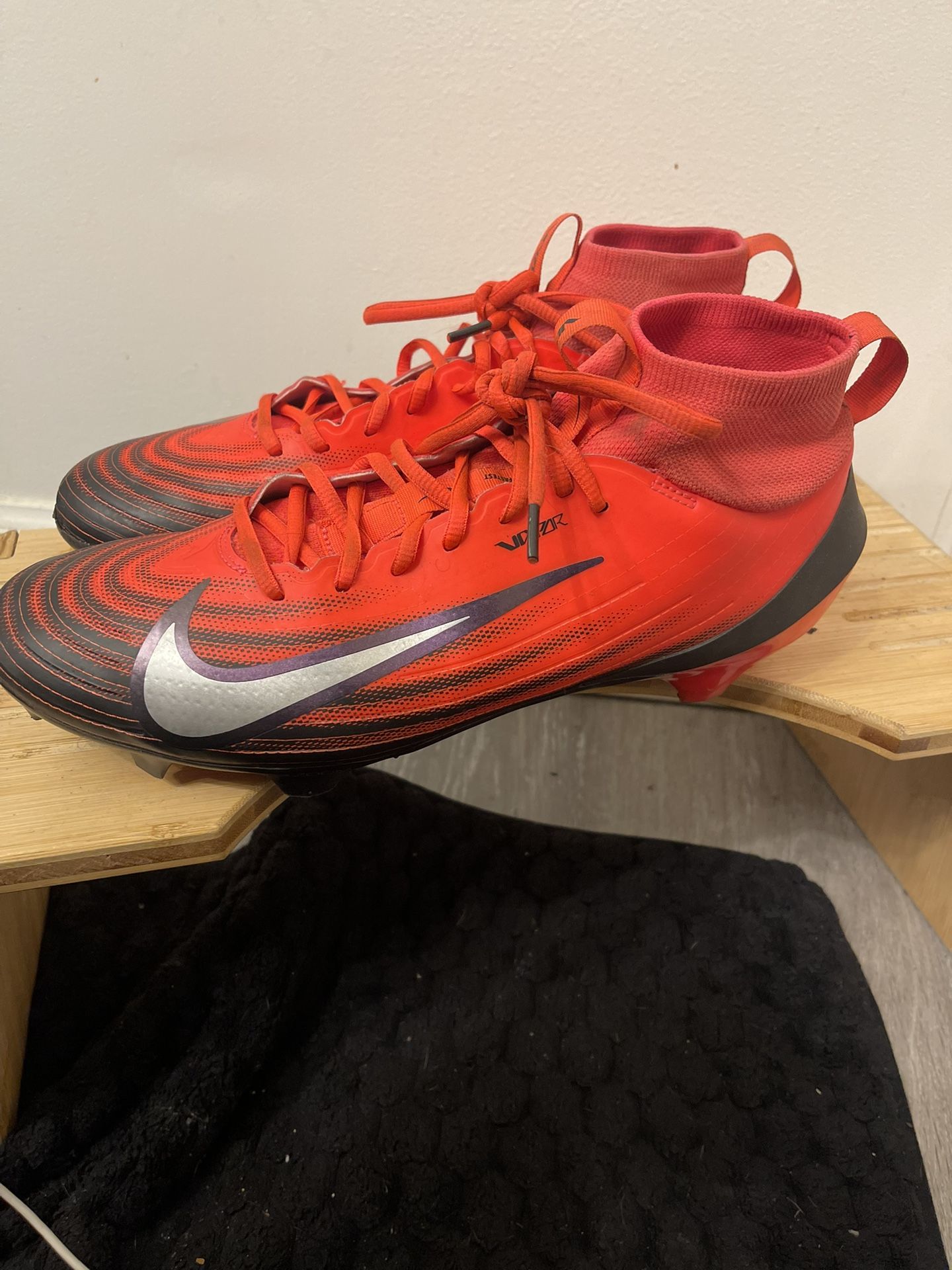 Football Cleats Sz 11