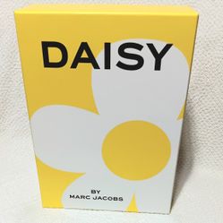 Estuche De Perfume Para Mujer , DAISY BY MARC JACOB, DE 100 ML.3.3fl Oz. Nuevo.