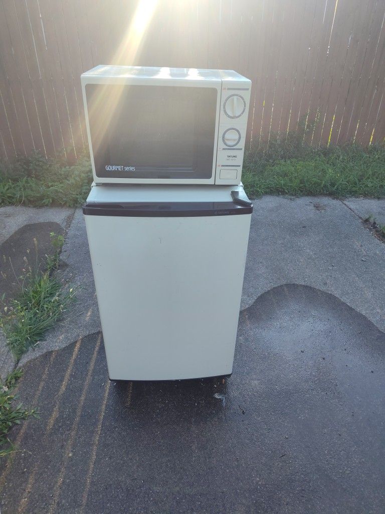 Refrigerator/Microwave