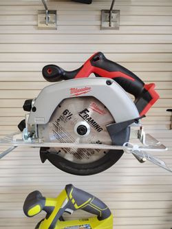 Milwaukee 18v Cordless 6 1/2" Circular Saw Tool Only