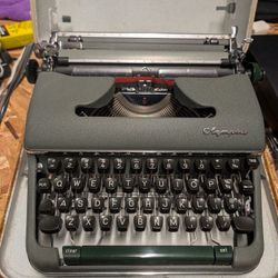 Olympia 1950s Typewriter 