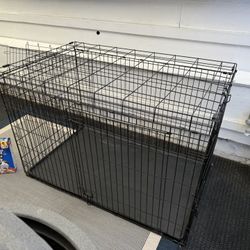 Huge, Dog / Pet Crate, Kennel, Cage. With Liner And Dividers!