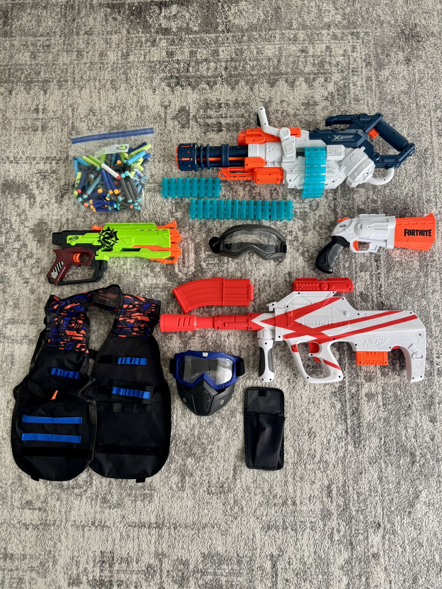 Nerf Guns / Toy guns With Amino