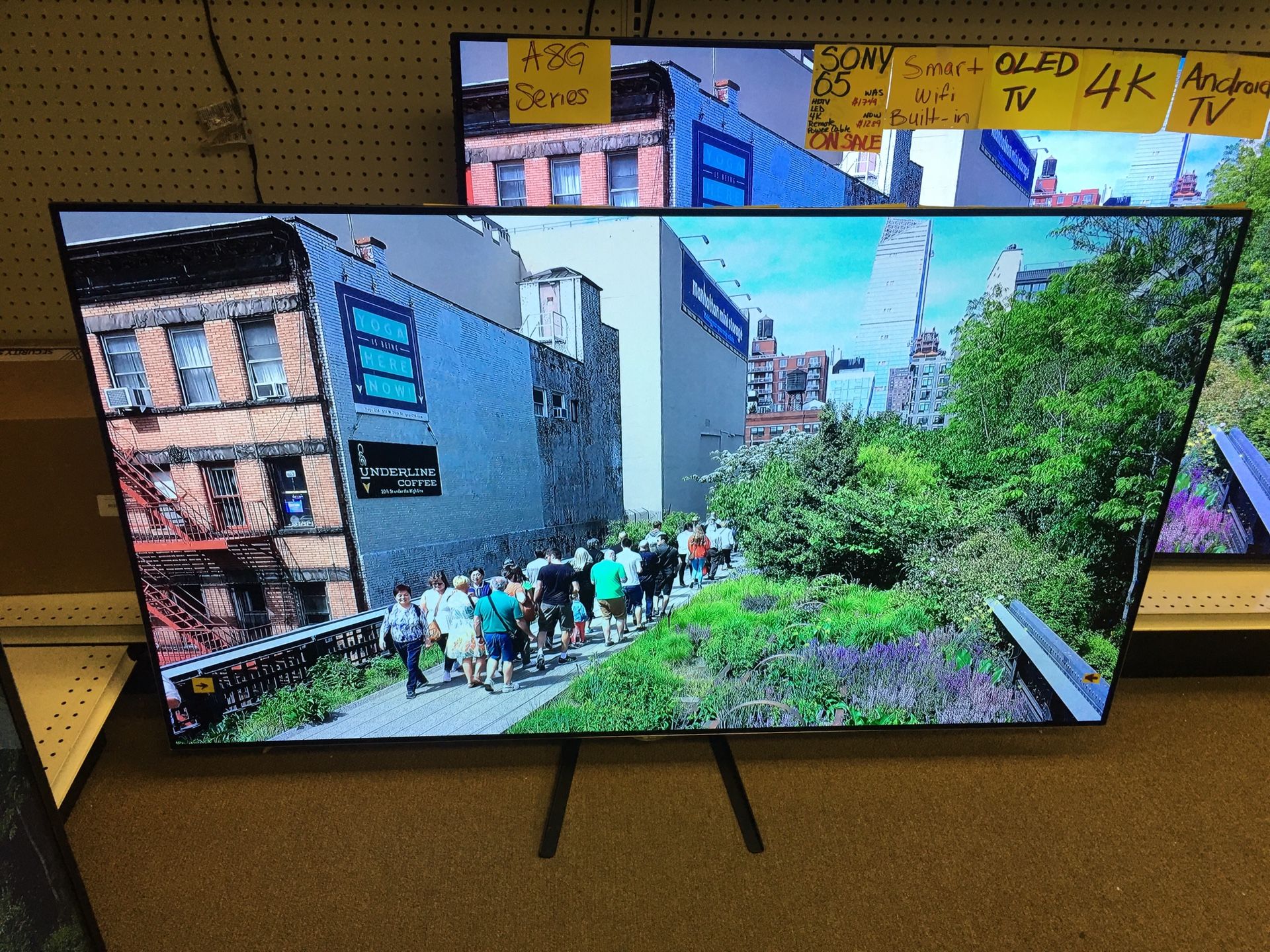 LG 65” HDTV LED 4K 3D Smart Tv Built In WiFi Model 65EF9500 449 for