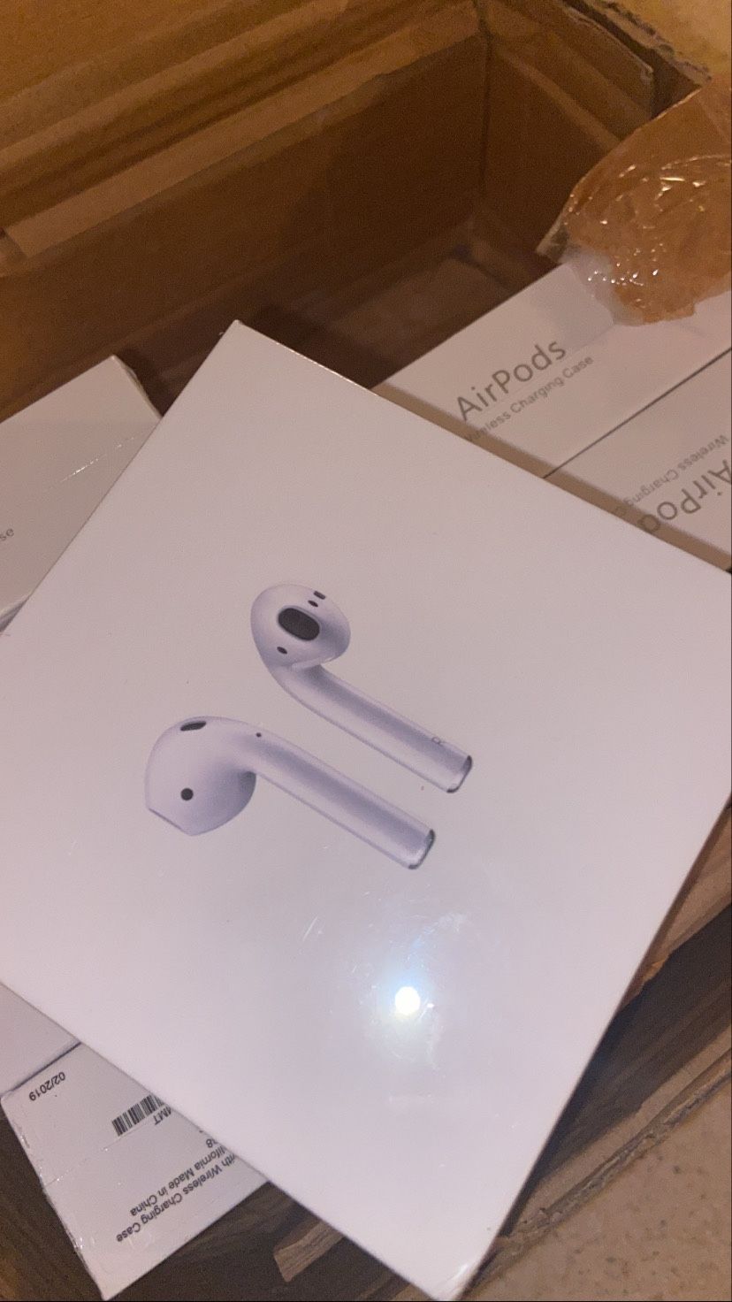 Airpods 100$ BRAND NEW 2 gen