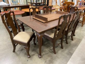 Queen Anne Style Solid Wood Extendable Dining Set (Set of 7)
