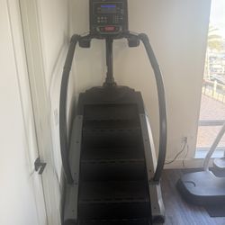 StairMaster StepMill 8 Series Like New — Moving Now - Huge Discount for Fast Sale - Can Deliver