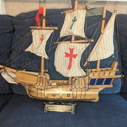 Collectable Model Ship SANTA MARIA 9 Inches 