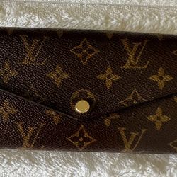 Authentic Sarah Louis Vuitton Wallet