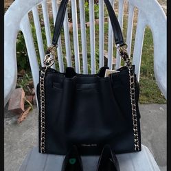 Michael Kors set NWT flats size 8 Pick up location in the city of Pico Rivera 
