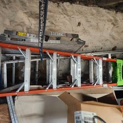 6ft Ladder  Fiberglass 