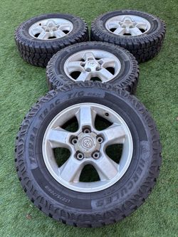 Toyota Land Cruiser wheels and tires