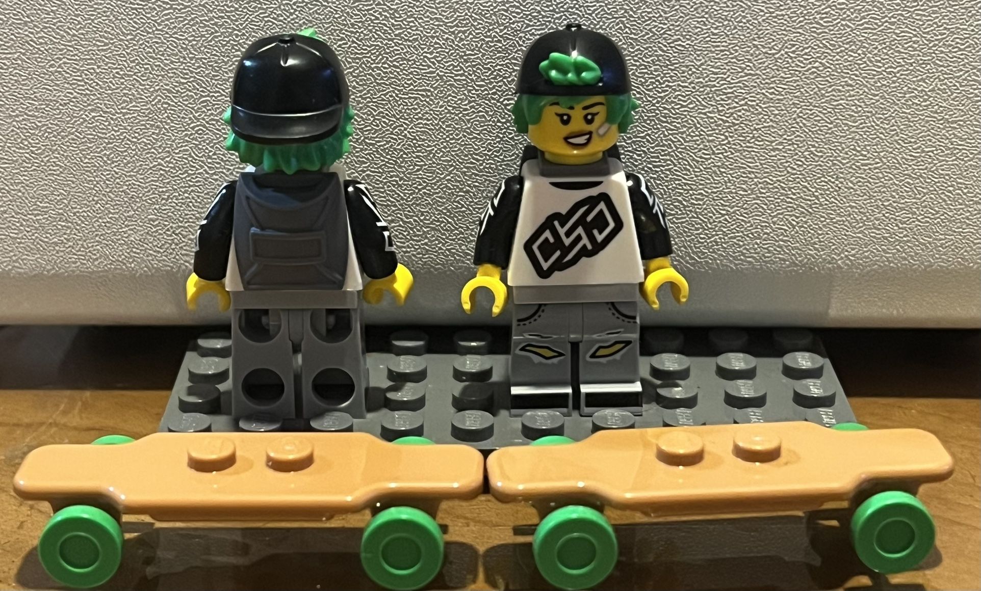 Lego Cmf Skater Girl