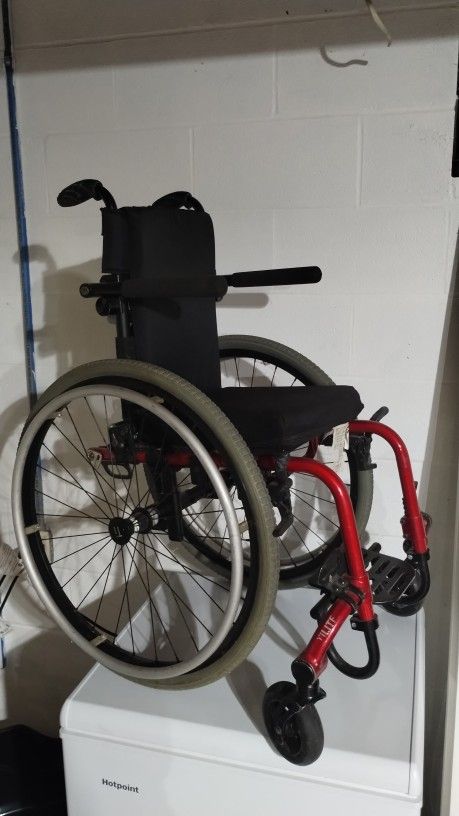 Tilite Pediatric Wheelchair Up To 165lbs