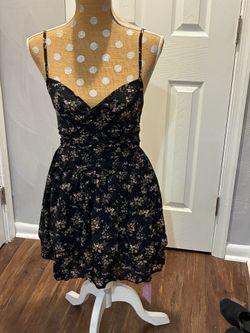 Look Sky Women’s Size Medium Black Floral Dress Adjustable Straps 2 Teir NWT