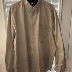 vintage Tommy Hilfiger men's long-sleeve cotton button-down shirt in a khaki 