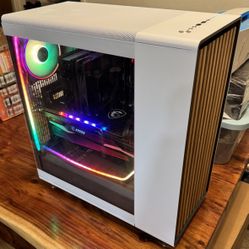 Custom PC - Ryzen 5700x w/ 16 GB | AMD 6800xt
