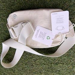 Steve Madden womens fannypackl...