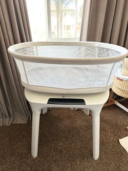 4 moms baby bassinet