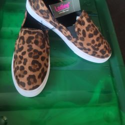 Bobbi Brooks Twingore Cheetah  Ladies Slip On